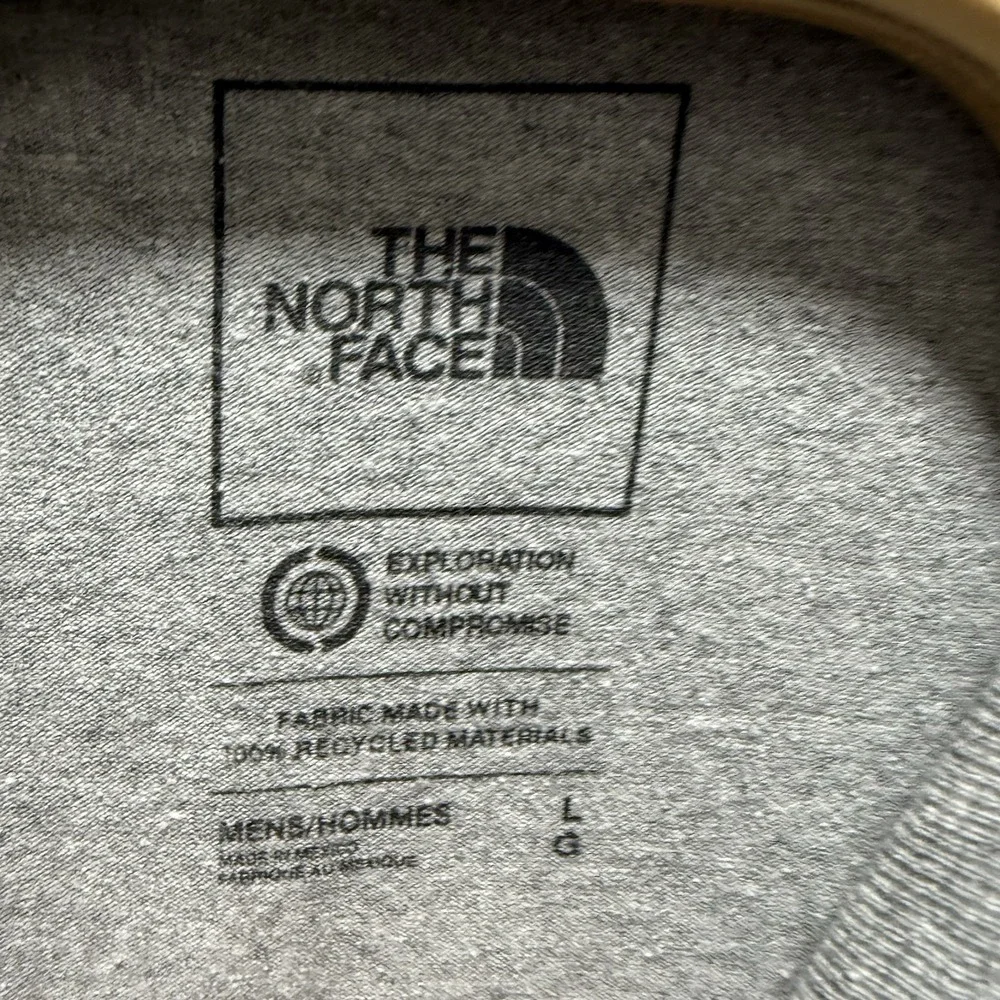 The‎ North Face Shirt Mens Size Large Short Sleeve Gray Mountains